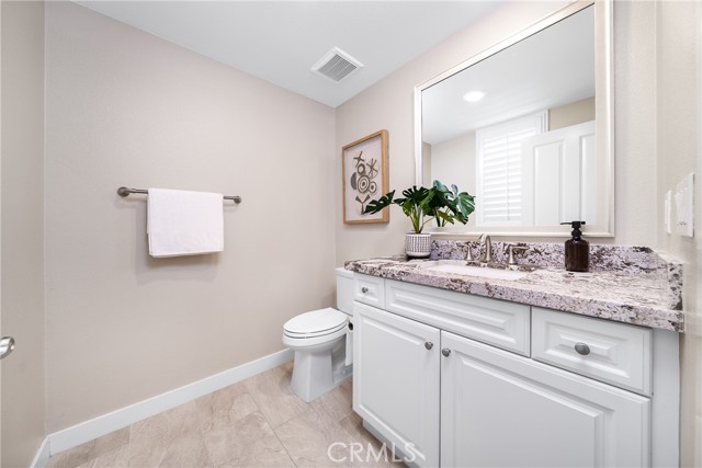 Detail Gallery Image 5 of 11 For 111 Spoke, Irvine,  CA 92618 - 5 Beds | 5/1 Baths