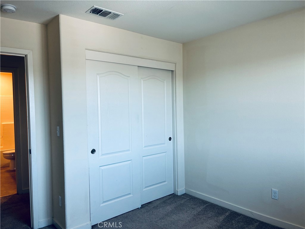 https://media.crmls.org/medias/9bfe7b09-ce93-485d-9724-4bc26b1371ce.jpg?preset=X-Large