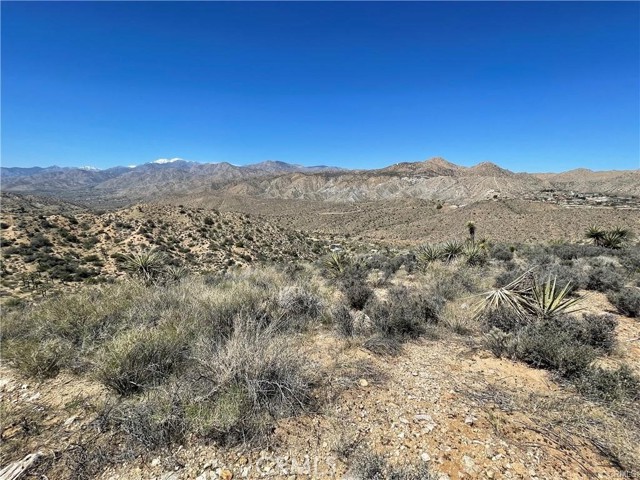 Detail Gallery Image 7 of 13 For 54589 Hoopa Trail, Yucca Valley,  CA 92284 - – Beds | – Baths