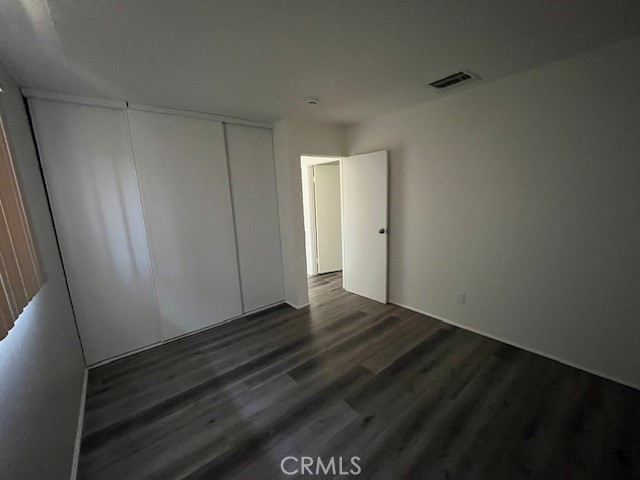 https://media.crmls.org/medias/9bfeff84-90b3-4c22-9b9d-e4d7a37cbe8a.jpg?preset=X-Large