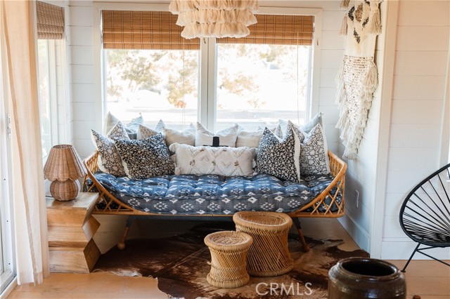 Detail Gallery Image 20 of 47 For 2810 Painted Post Pass, Pioneertown,  CA 92268 - 2 Beds | 3 Baths