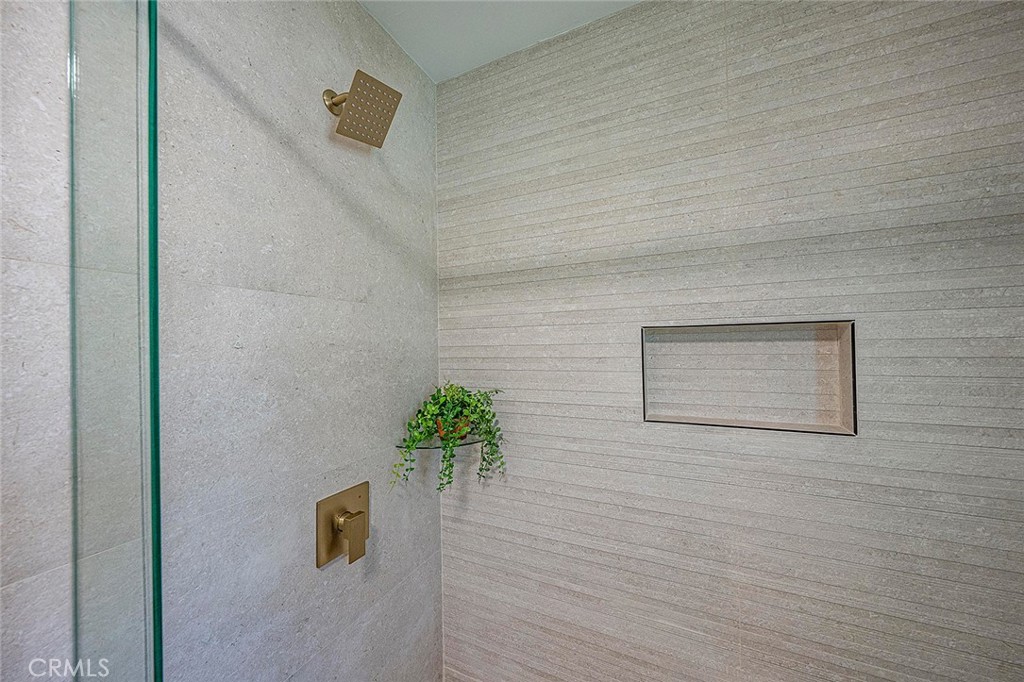 MLS #OC26160637 image #16