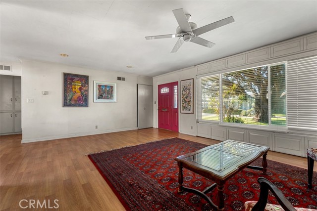 Detail Gallery Image 6 of 31 For 229 Monte Vista #12,  San Clemente,  CA 92672 - 1 Beds | 1 Baths