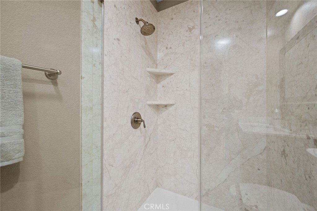 MLS #OC25179992 img 30