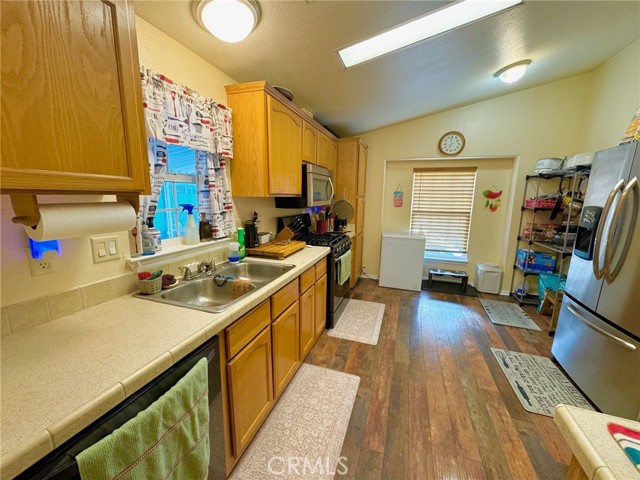 Detail Gallery Image 20 of 40 For 4901 Green River Rd #168,  Corona,  CA 92878 - 3 Beds | 2 Baths