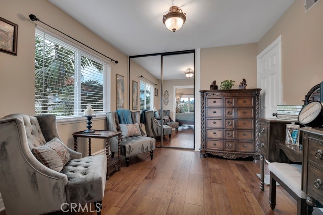 950 Firestone Circle, Simi Valley CA: https://media.crmls.org/medias/9c02e429-4c2b-48ed-8a23-cd30bd92e1f5.jpg