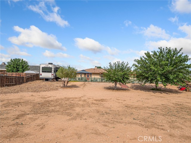 Detail Gallery Image 33 of 40 For 13397 Applewood Rd, Apple Valley,  CA 92308 - 3 Beds | 2 Baths