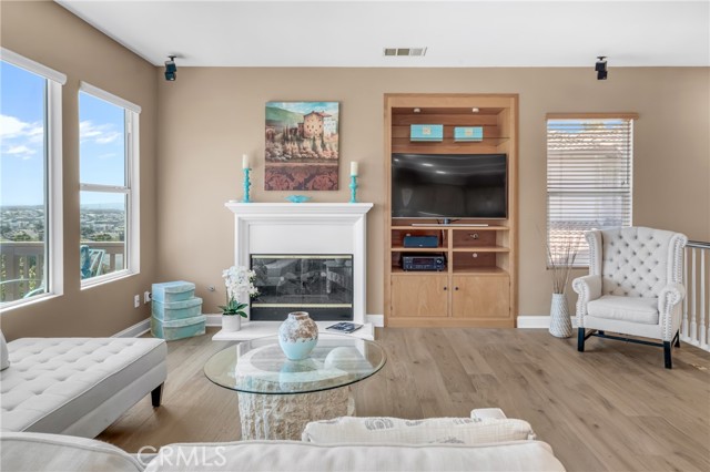 Detail Gallery Image 31 of 74 For 2340 Monte Verde Dr, Signal Hill,  CA 90755 - 3 Beds | 3 Baths