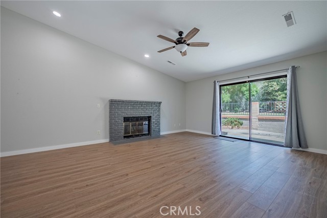 1305 Paseo Redondo Drive, Merced CA: https://media.crmls.org/medias/9c043a3f-5ee4-4985-8468-7150959713da.jpg