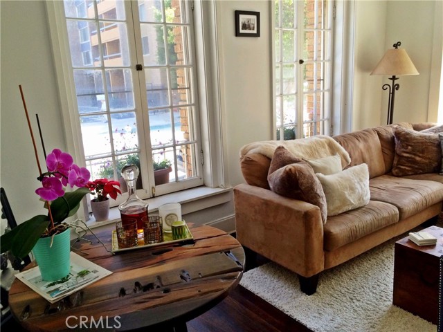 325 W 3rd Street #102, Long Beach, CA, 90802 325 W 3rd Street #102, Long Beach, CA, 90802