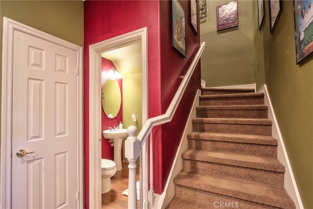 MLS #SW25097143 img 2