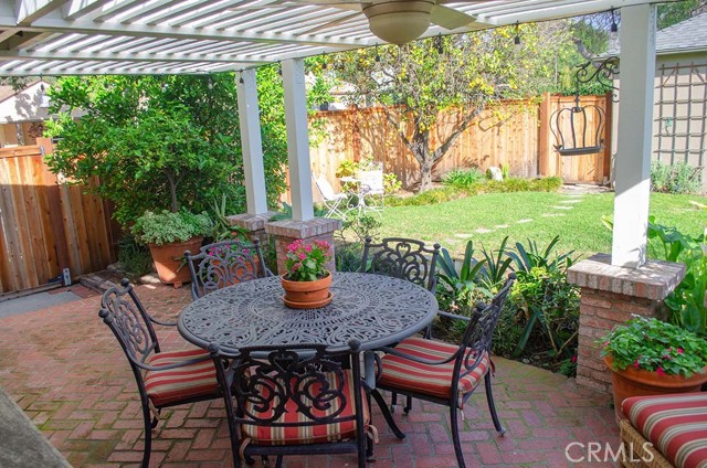 Detail Gallery Image 9 of 27 For 2151 E Mountain St, Pasadena,  CA 91104 - 3 Beds | 2 Baths