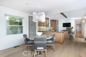 https://media.crmls.org/medias/9c07ef07-9f70-4a37-8456-9bf759d3aefc.jpg?preset=X-Large