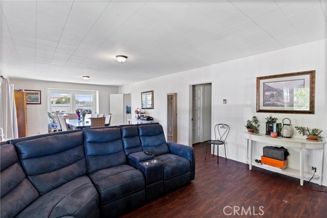 919 Washburn Avenue, Corona, CA, 92882 919 Washburn Avenue, Corona, CA, 92882