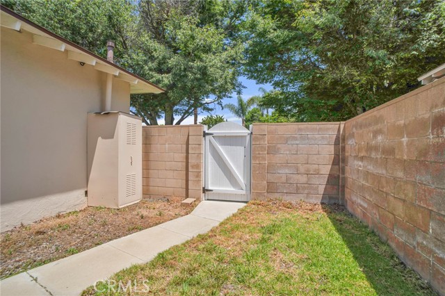 Detail Gallery Image 39 of 46 For 18944 Prairie St, Northridge,  CA 91324 - 4 Beds | 2 Baths