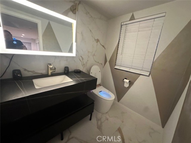 Detail Gallery Image 36 of 42 For 5128 Llano, Woodland Hills,  CA 91364 - 3 Beds | 3 Baths