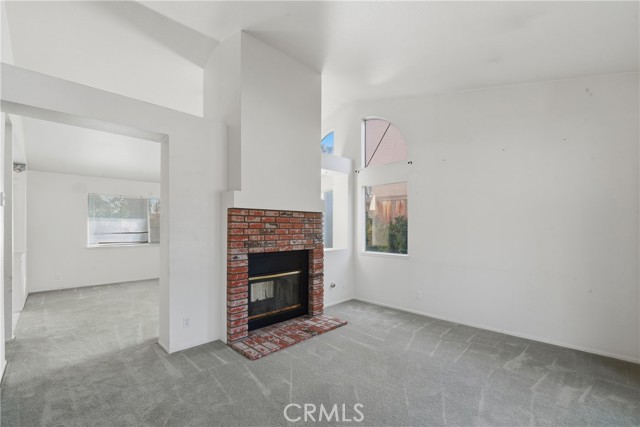 Detail Gallery Image 3 of 43 For 39364 Harvard, Palmdale,  CA 93551 - 4 Beds | 3 Baths