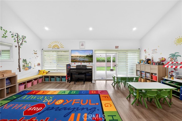 Detail Gallery Image 9 of 53 For 198 Sunflower, Brea,  CA 92821 - 3 Beds | 2/1 Baths