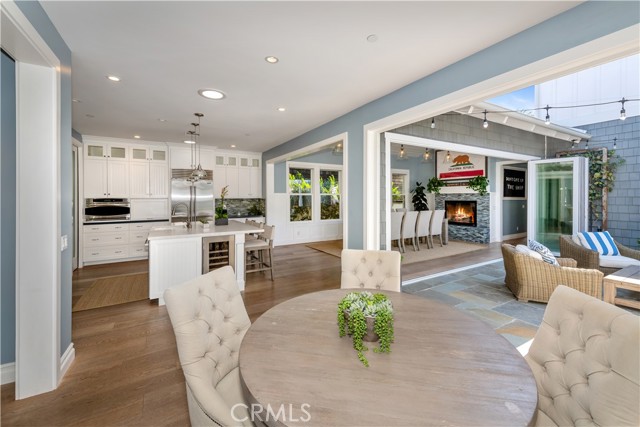2905 Broad St, Newport Beach CA: https://media.crmls.org/medias/9c0c1243-e2c9-486e-832e-9083c4a1aab3.jpg