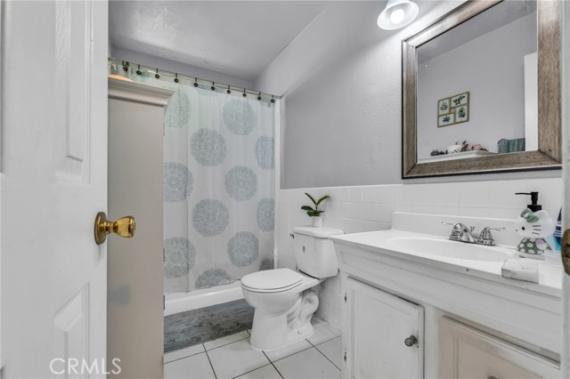 2660 Newell Street, County - Los Angeles CA: https://media.crmls.org/medias/9c0c183b-f65f-4f31-a4ea-031a2eea24db.jpg