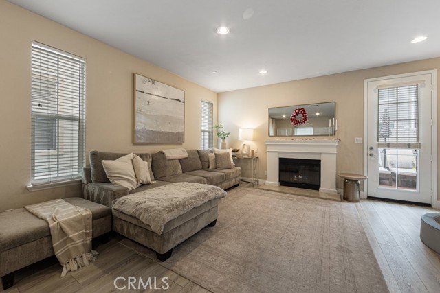 1800 Pacific Coast, Redondo Beach, California 90277, 3 Bedrooms Bedrooms, ,2 BathroomsBathrooms,Residential,Sold,Pacific Coast,SB25026327