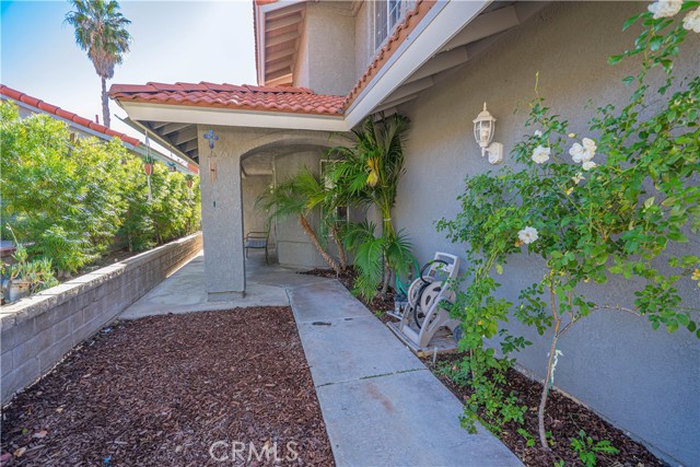 Detail Gallery Image 2 of 48 For 28076 Wildwind Dr, Canyon Country,  CA 91351 - 4 Beds | 3 Baths