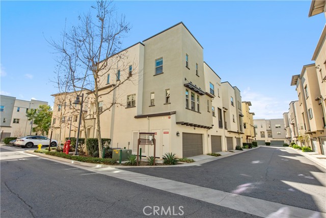 Detail Gallery Image 3 of 32 For 150 Fixie, Irvine,  CA 92618 - 3 Beds | 3/1 Baths