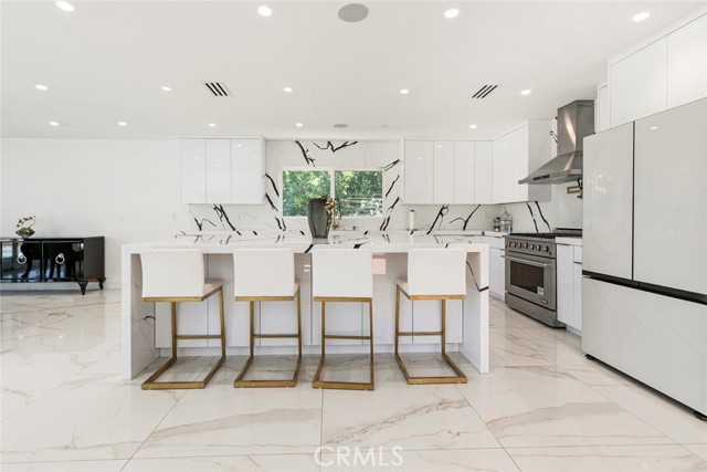 12410 Mclennan Avenue, Granada Hills CA: https://media.crmls.org/medias/9c0d834c-3d1e-49a5-b02a-0b3aaebc6e4f.jpg