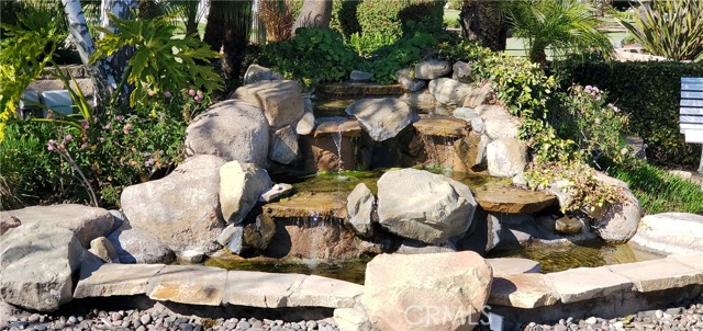 Detail Gallery Image 8 of 33 For 195 Tierra Rejada #29,  Simi Valley,  CA 93065 - 2 Beds | 2 Baths