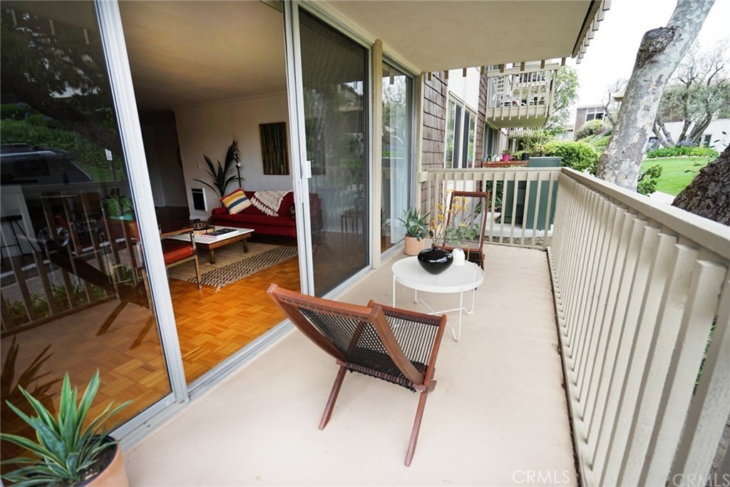 6542 Ocean Crest Drive C114