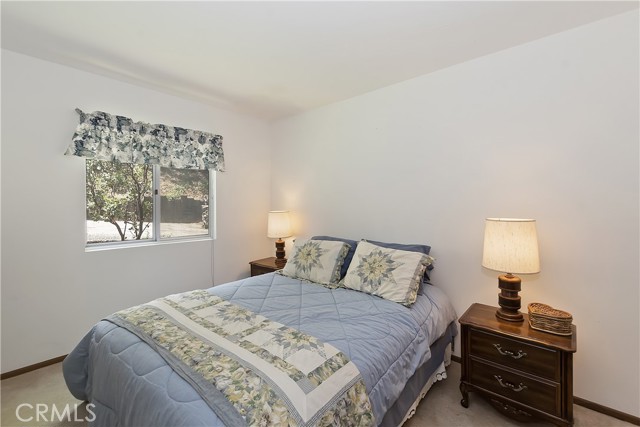 Detail Gallery Image 16 of 36 For 1096 Nadelhorn Dr, Lake Arrowhead,  CA 92352 - 3 Beds | 3 Baths