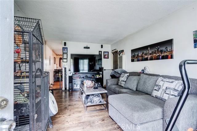 1222 N Placentia Avenue, Anaheim CA: https://media.crmls.org/medias/9c0e874c-82e1-4794-a283-3462ea220d78.jpg