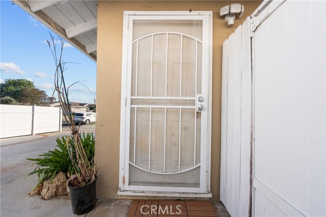 Detail Gallery Image 47 of 59 For 9559 9561 Natick Ave, North Hills,  CA 91343 - 5 Beds | 4 Baths