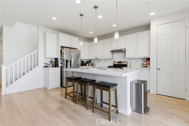 Detail Gallery Image 4 of 44 For 11547 Bing, Beaumont,  CA 92223 - 4 Beds | 4 Baths