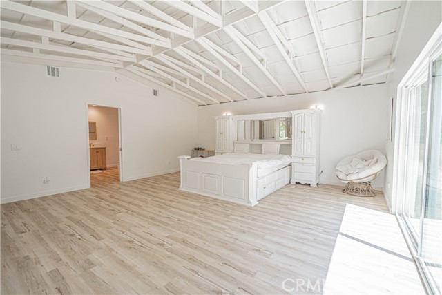 35356 Sierra Vista Drive, Agua Dulce CA: https://media.crmls.org/medias/9c11402b-b7af-42f8-ade9-64fa06eccd87.jpg