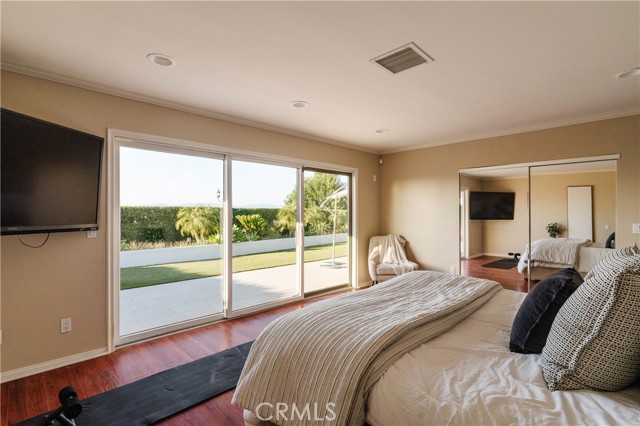 4935 Calvin Avenue, Tarzana CA: https://media.crmls.org/medias/9c1162d1-3ef8-4843-8c3b-de6ac0618c5f.jpg