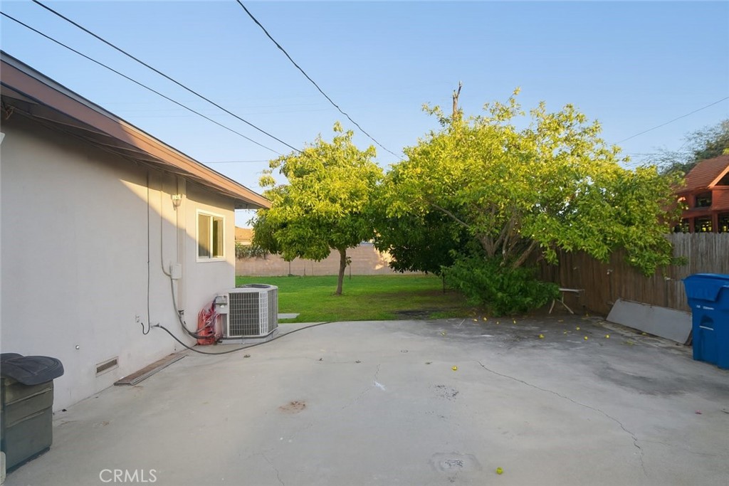 MLS #OC25258593 image #17