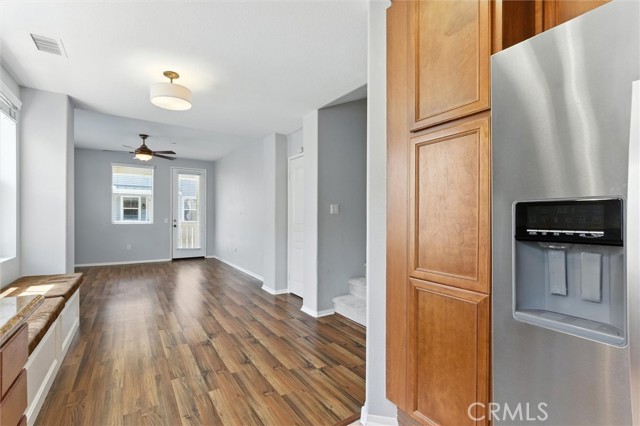 57 Hinterland Way, Ladera Ranch CA: https://media.crmls.org/medias/9c11c51e-ed3f-4e90-9980-f81bf52306ca.jpg