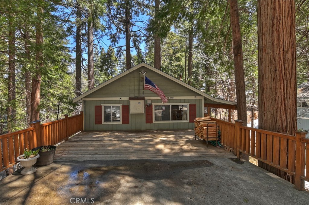 26240 Lake Forest Drive, Twin Peaks, CA 92391