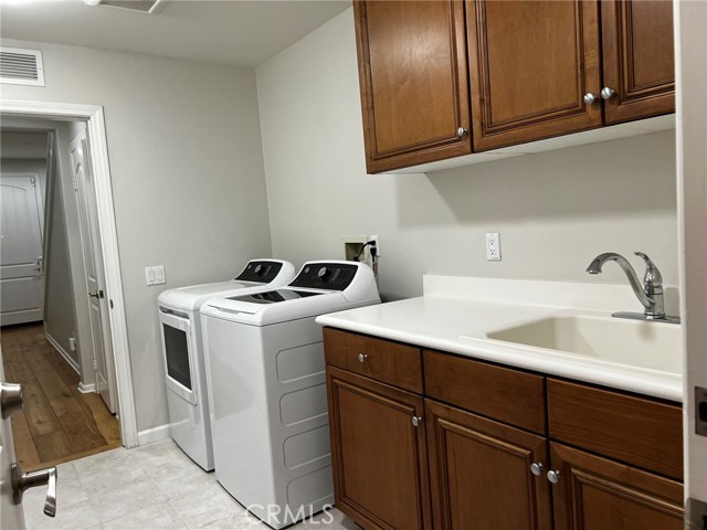 Detail Gallery Image 25 of 34 For 83 City Stroll, Irvine,  CA 92620 - 3 Beds | 2/1 Baths