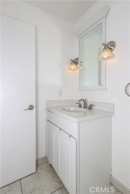 Detail Gallery Image 20 of 59 For 3281 Madroan Ave, Merced,  CA 95340 - 4 Beds | 2/1 Baths