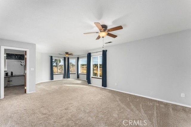 15540 China Rapids Drive, Red Bluff CA: https://media.crmls.org/medias/9c1324eb-11ba-46d2-99e3-18e75dd143b3.jpg