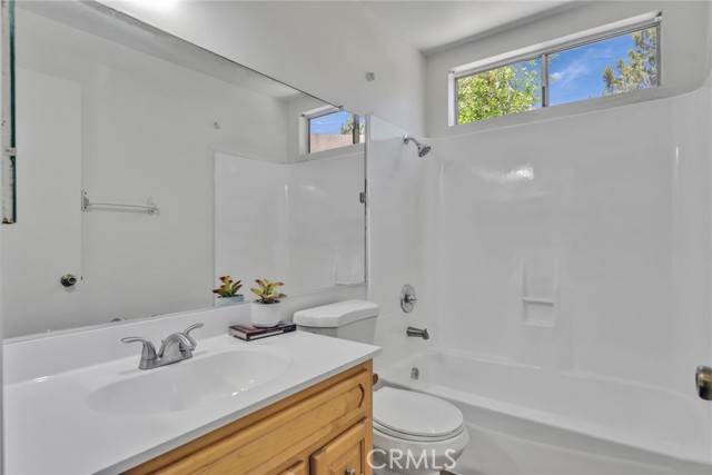 Detail Gallery Image 26 of 27 For 23502 Shadow Crest Place, Diamond Bar,  CA 91765 - 4 Beds | 2 Baths