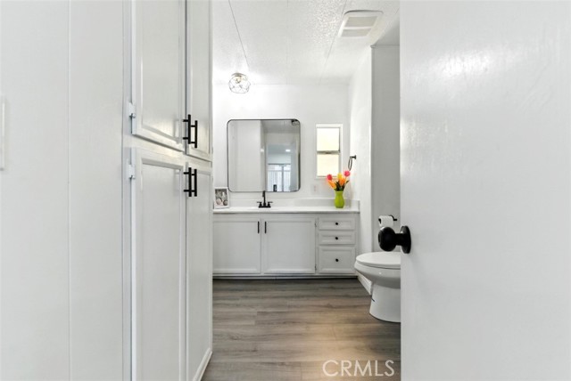 900 Santa Clara Circle, Hemet CA: https://media.crmls.org/medias/9c141090-3887-407c-99e2-359750808cb0.jpg