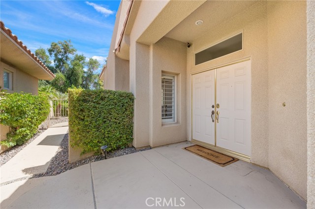 103 N Kavenish Drive, Rancho Mirage CA: https://media.crmls.org/medias/9c142a35-3021-4002-9541-49561394dc20.jpg
