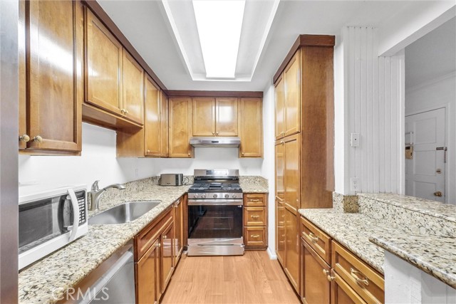 Detail Gallery Image 10 of 26 For 1001 W Macarthur Bld #116,  Santa Ana,  CA 92707 - 2 Beds | 2 Baths
