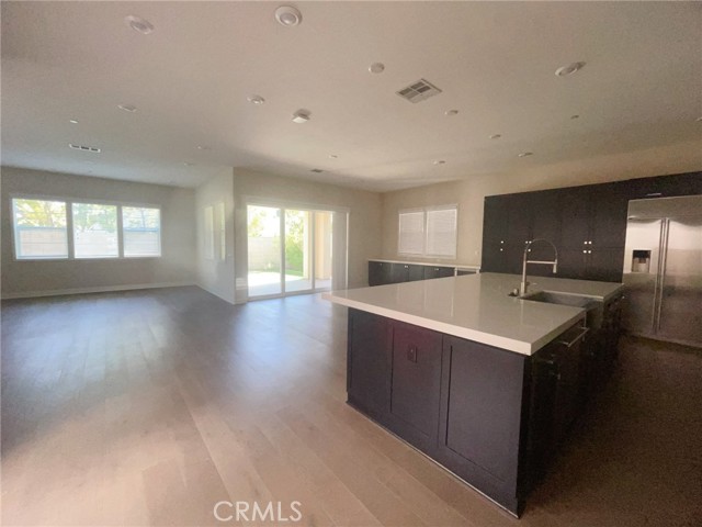 99 Swift, Irvine CA: https://media.crmls.org/medias/9c14f01e-9796-4fa5-971d-742cefdfc28d.jpg