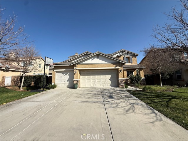 Detail Gallery Image 3 of 8 For 13302 Patricia Ln, Moreno Valley,  CA 92553 - 4 Beds | 3 Baths