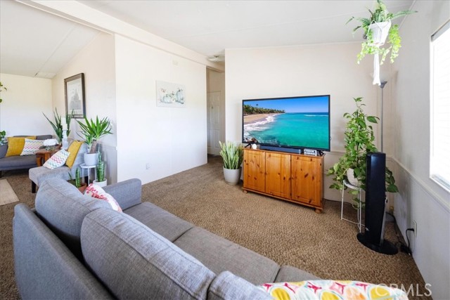 Detail Gallery Image 11 of 49 For 31175 Chade, Menifee,  CA 92584 - 6 Beds | 4 Baths