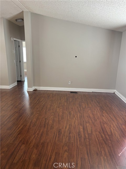 Detail Gallery Image 4 of 10 For 1414 W Central Ave #88,  Brea,  CA 92821 - 3 Beds | 2 Baths